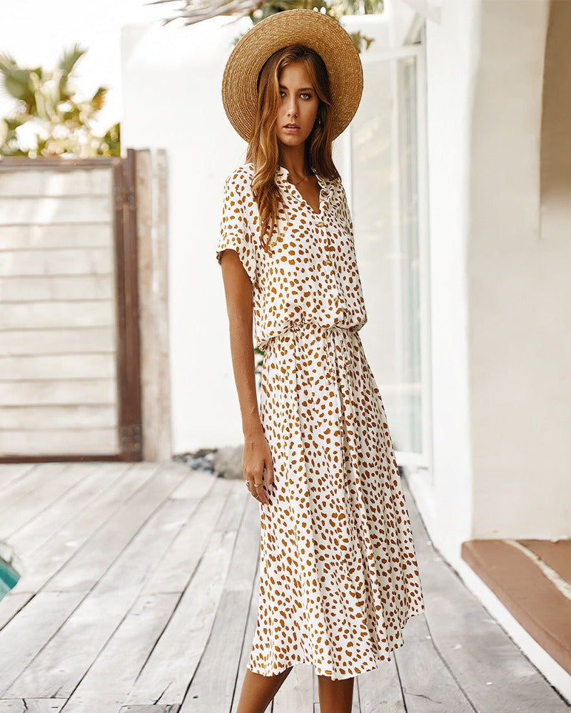 Evelyn | Robe de diva à manches courtes