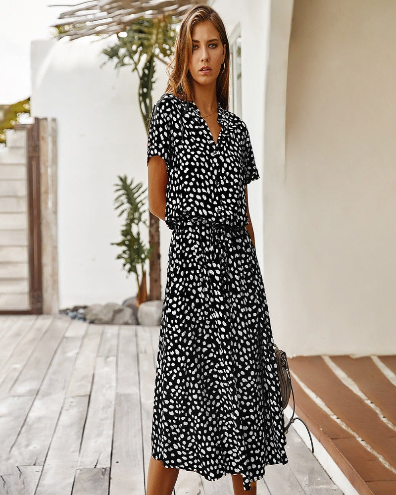 Evelyn | Robe de diva à manches courtes