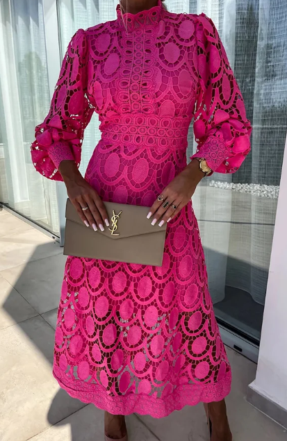 LP | Romantic, sensual and elegant midi dress