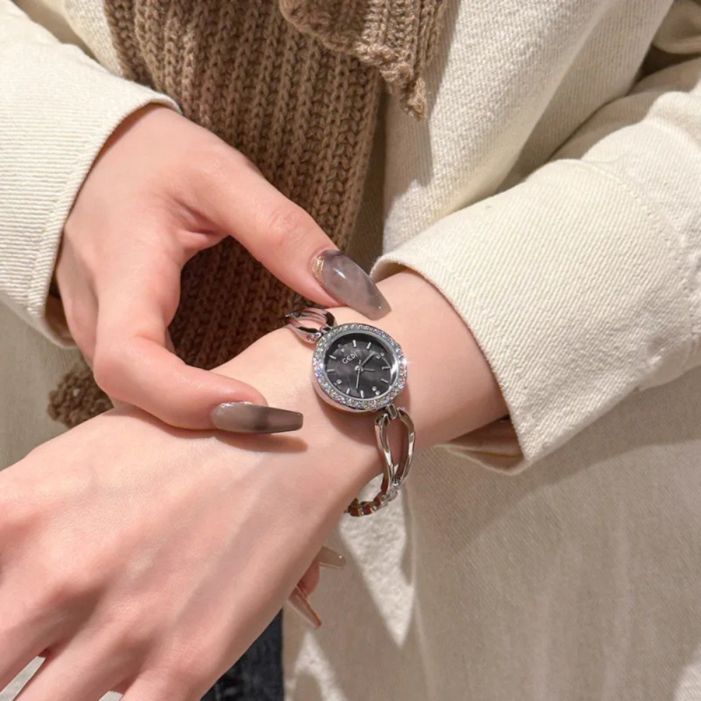 Noiré | Simple Quartz Casual Watch