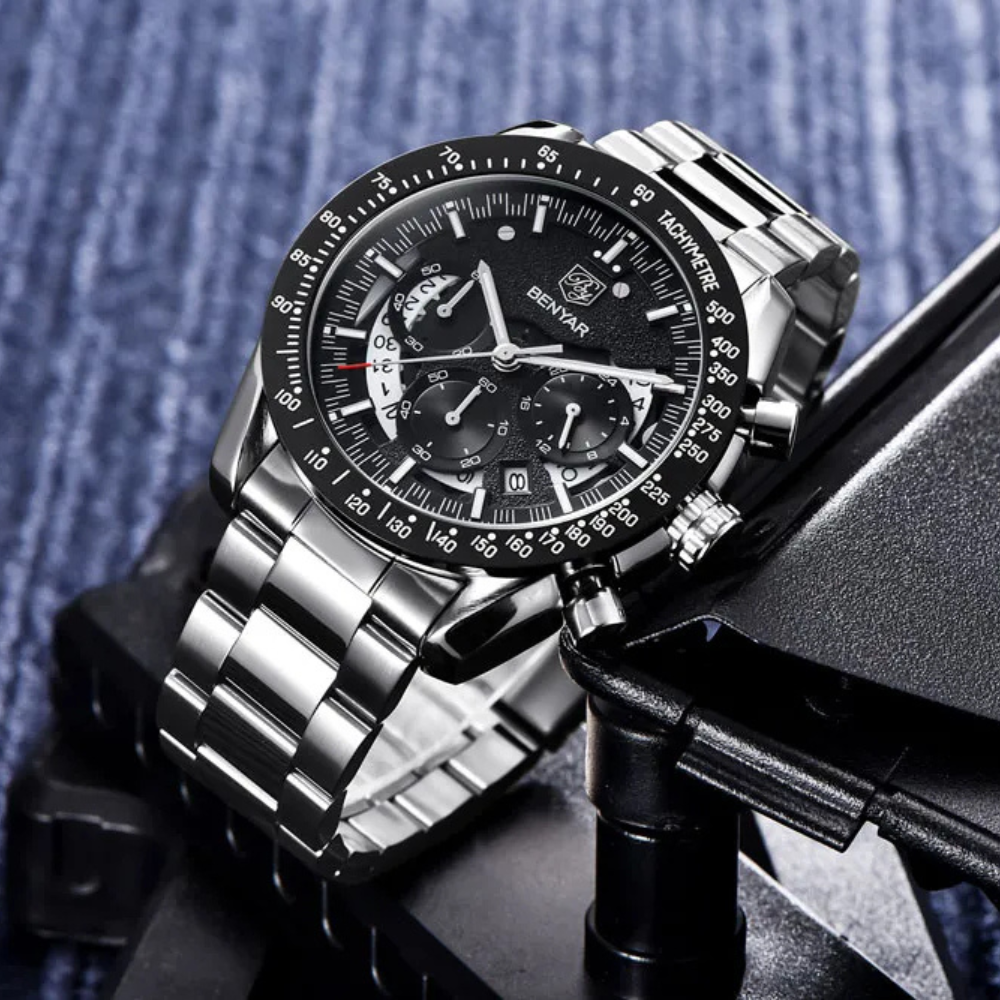 Crimson Tide | Elegant Quartz Timepiece