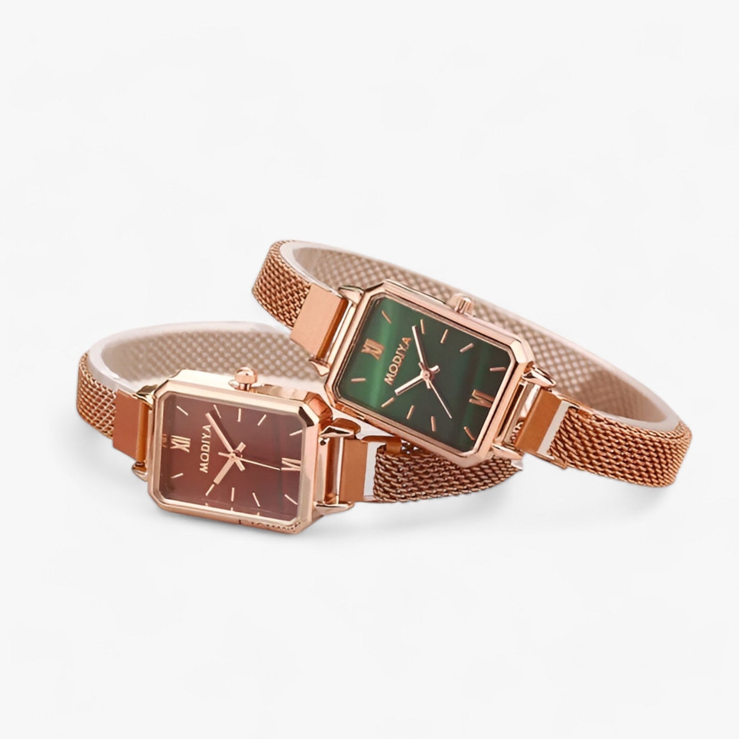 Sophia - Elegant square watch with magnetic bracelet for an effortlessly stylish look
