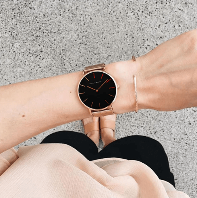 Women's luxury round quartz watch